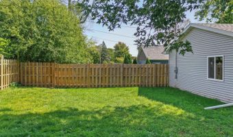 1124 W PARKWAY Blvd, Appleton, WI 54914