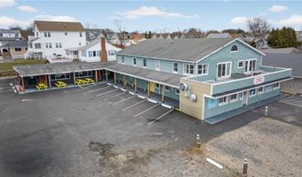 1 Angell Rd, Narragansett, RI 02882