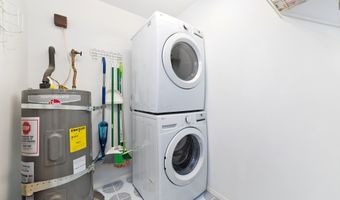 98 KAIWIKI Rd, Hilo, HI 96720