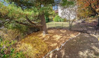 1102 BRYNHILL Ct, Ambler, PA 19002