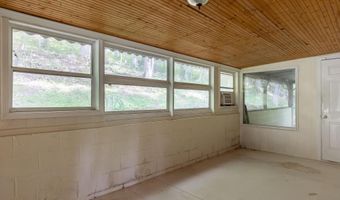 5203 Howardsville Rd, Apison, TN 37302