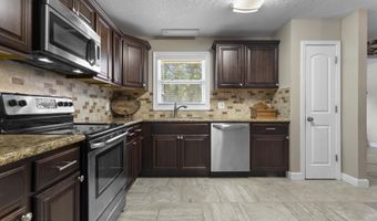 14199 Dundeewood Rd, Biloxi, MS 39532