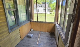 907 N Albion St, Albion, MI 49224