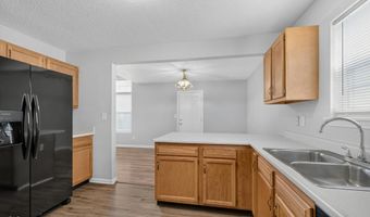 8133 Maple Stream Ln, Indianapolis, IN 46217