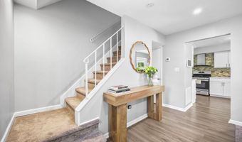 3 Ocean Ave, Barnegat, NJ 08005