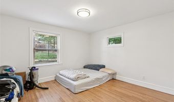 9 Country Pkwy, North Providence, RI 02911