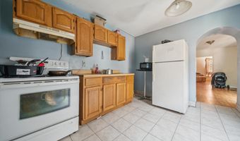 605 N 9TH St, Allentown, PA 18102