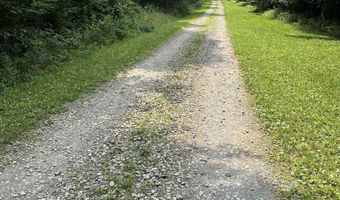 32 Oak Dr, Albright, WV 26519