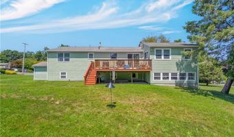 82 Hope Rd, Cranston, RI 02921