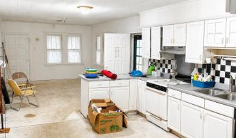 1706 W Port St, Abbeville, LA 70510