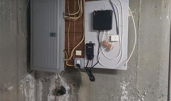 83 Valente Dr, Cranston, RI 02920