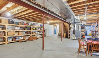 40498 N Sunset Dr, Antioch, IL 60002