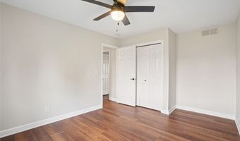 305 NE 16th St, Ankeny, IA 50021
