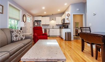 65 Walnut Dr, East Greenwich, RI 02818