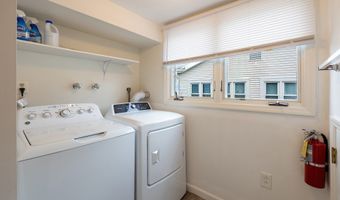 426 Main St H, Ridgefield, CT 06877