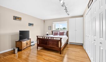 405 Timber Ln 405, Canton, CT 06019