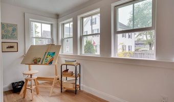 45 Burnside Ave, Newport, RI 02840