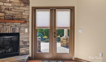 4 Pacifico Dr, Asheville, NC 28806