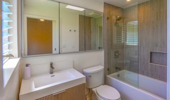 61-695 Kamehameha Hwy, Haleiwa, HI 96712