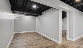 7242 S Honore St, Chicago, IL 60636