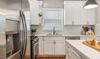 1438 6Th St, Alameda, CA 94501