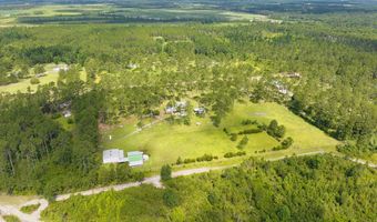 634 Alapaha River Dr, Alapaha, GA 31622