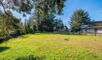 1168 2ND St, Bandon, OR 97411