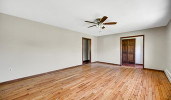 6 Victoria Dr, Colchester, CT 06415