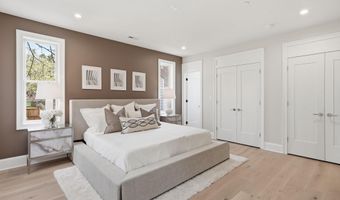 5047 MACARTHUR Blvd NW, Washington, DC 20016