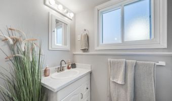 700 VANDEHEI Ave, Cheyenne, WY 82009