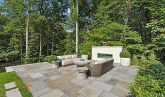 11013 RIVERWOOD Dr, Potomac, MD 20854