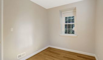3420 S WAKEFIELD St S, Arlington, VA 22206