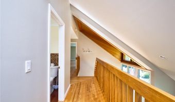 23 Fesser Ave, Bristol, RI 02809