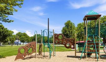 467 Dixie Blvd, Algonac, MI 48001