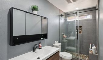 13322 Chenin Blanc Ct, Apple Valley, CA 92308