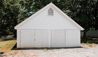 212 Yancey Rd, Arnoldsville, GA 30619