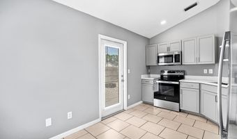 92 W 13TH St, Atlantic Beach, FL 32233