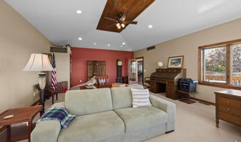 48190 265th St, Brandon, SD 57005