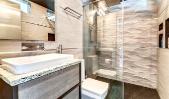 5885 COLORADO Ave NW 210, Washington, DC 20011