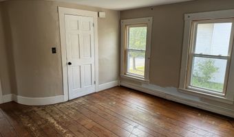 36 Spruce St, Brattleboro, VT 05301