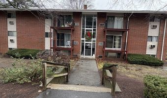 10 Longwood Dr 5, Andover, MA 01810