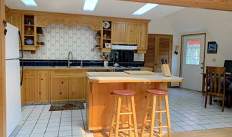23555 SUTTLE Rd, Veneta, OR 97487