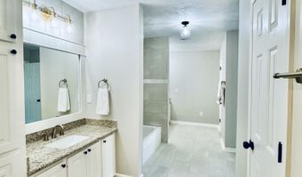124 Westlake Dr, Brandon, MS 39047