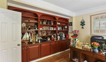 17400 AVENLEIGH Dr, Ashton, MD 20861