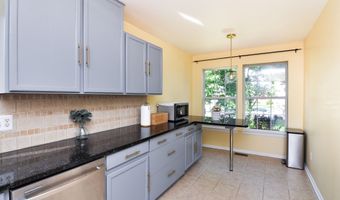 3240 Dunwoodie Rd, Ann Arbor, MI 48105