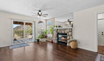 15984 Tinta Rd, Apple Valley, CA 92307