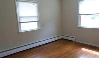 7 Craigmore Rd, Bloomfield, CT 06002