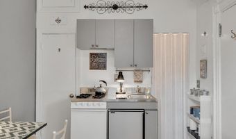 290 Commonwealth Ave 8, Boston, MA 02115