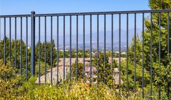 11 Heartwood Way, Aliso Viejo, CA 92656