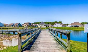 16 LEXIE Ct, Dover, DE 19904